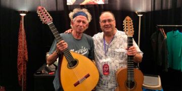 Un estudio de la UCLM profundiza en la estrategia de marketing de las guitarras de Casasimarro para convertirse en referentes internacionales