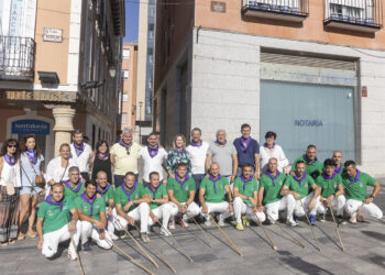 Una placa en la Plaza Mayor sella el regreso de los encierros al casco histórico de Guadalajara Una placa en la Plaza Mayor sella el regreso de los encierros al casco histórico de Guadalajara