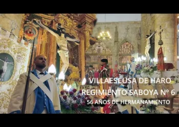 El Cristo de la Expiración luce en la noche de Villaescusa de Haro