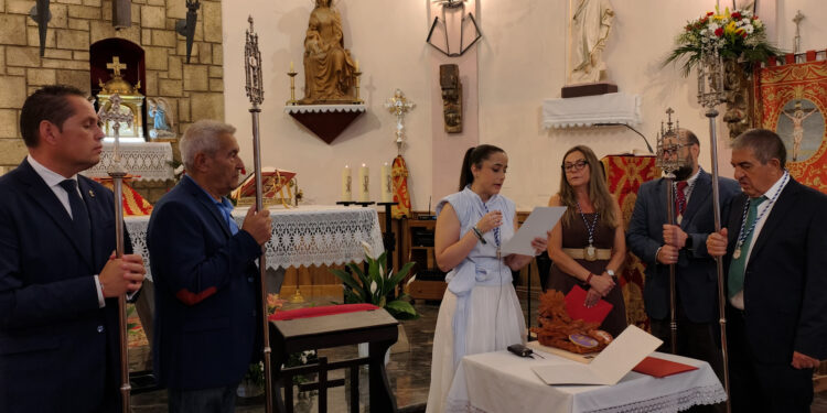 Chillarón sella un histórico hermanamiento cofrade con la Hermandad del Cristo de la Luz de Cuenca