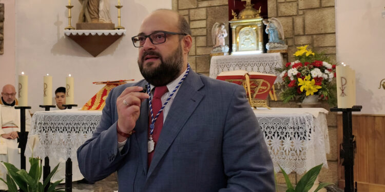 Chillarón sella un histórico hermanamiento cofrade con la Hermandad del Cristo de la Luz de Cuenca