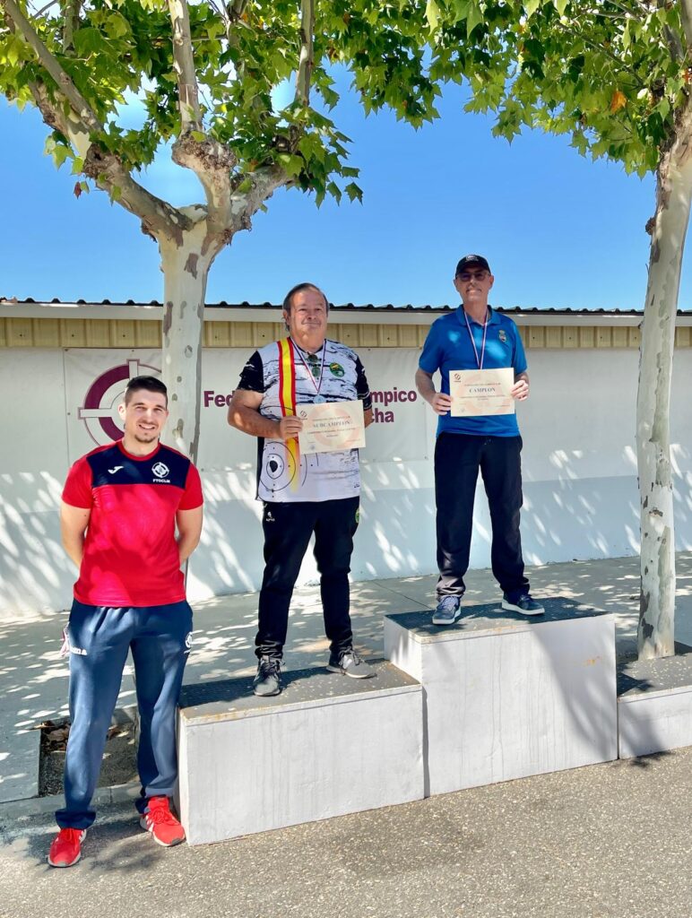 El tiro conquense domina en Toledo con los triunfos regionales de José Luis Ayuso y Mª Ángeles Heras