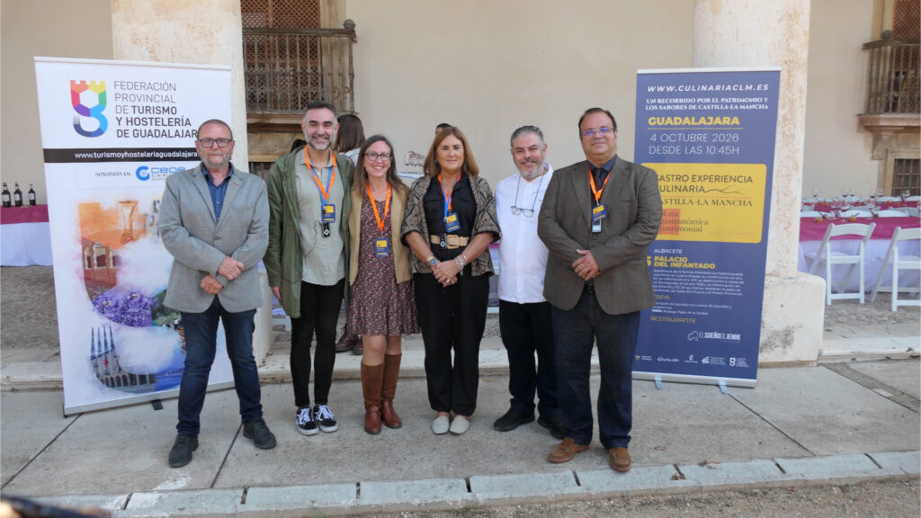 Más de 300 personas agotan las plazas para recorrer el patrimonio monumental y la cocina de Guadalajara Más de 300 personas agotan las plazas para recorrer el patrimonio monumental y la cocina de Guadalajara