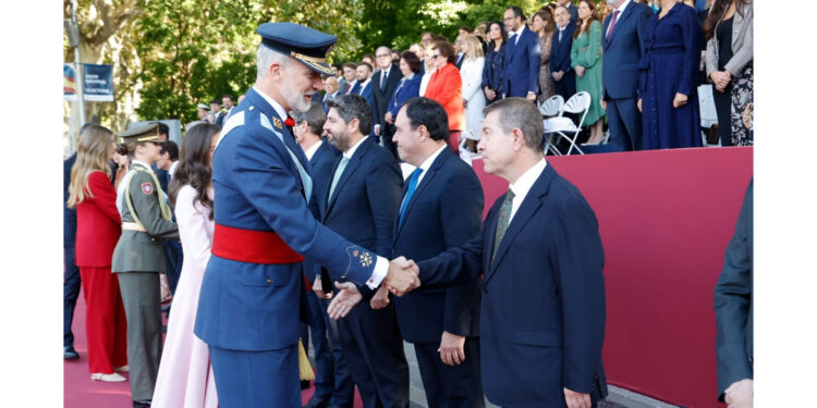 Page: “El Día de la Fiesta Nacional es un día de reafirmación positiva” porque se puede ser español “sin serlo contra nadie” Page: “El Día de la Fiesta Nacional es un día de reafirmación positiva” porque se puede ser español “sin serlo contra nadie”