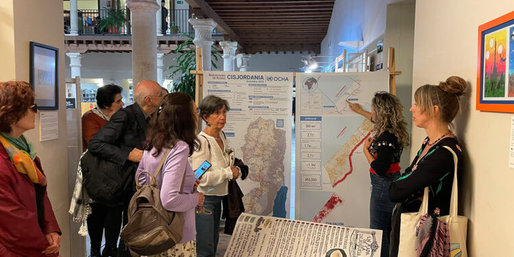 Asamblea de Cooperación por la Paz de Guadalajara inaugura la exposición “Palestina: Caminos de Paz” Asamblea de Cooperación por la Paz de Guadalajara inaugura la exposición “Palestina: Caminos de Paz”