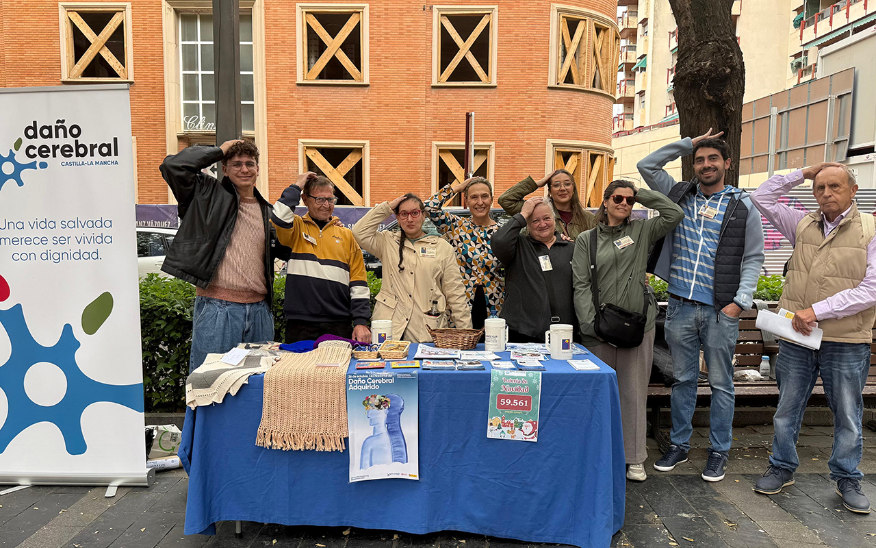 ADACE CLM visibiliza en Guadalajara la atención a las más de 20.000 personas que conviven con daño cerebral en la región ADACE CLM visibiliza en Guadalajara la atención a las más de 20.000 personas que conviven con daño cerebral en la región