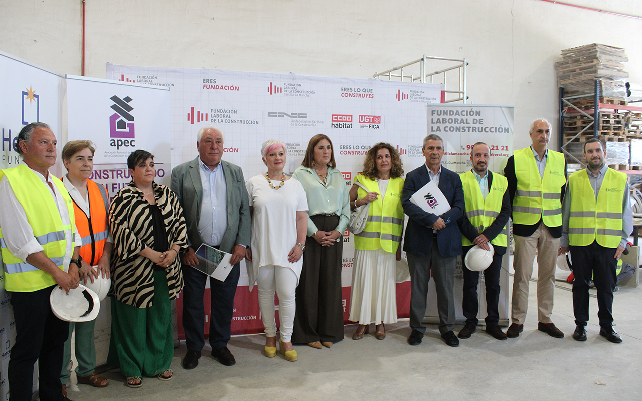 APEC Guadalajara abre la captación de empresas para formar y contratar peones de la construcción con salario remunerado APEC Guadalajara abre la captación de empresas para formar y contratar peones de la construcción con salario remunerado