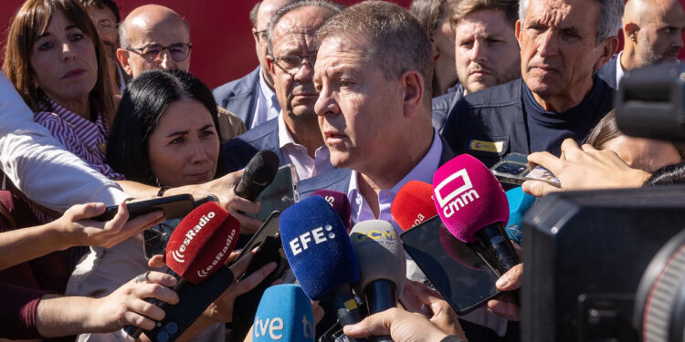 Al menos 68 muertos y 77 heridos en Urda: García-Page califica de «descomunal» la tragedia tras el rescate de las víctimas Al menos 68 muertos y 77 heridos en Urda: García-Page califica de «descomunal» la tragedia tras el rescate de las víctimas