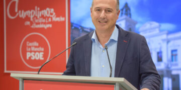 Alberto Rojo, a Guarinos: «Es momento de bajar los impuestos a las familias»