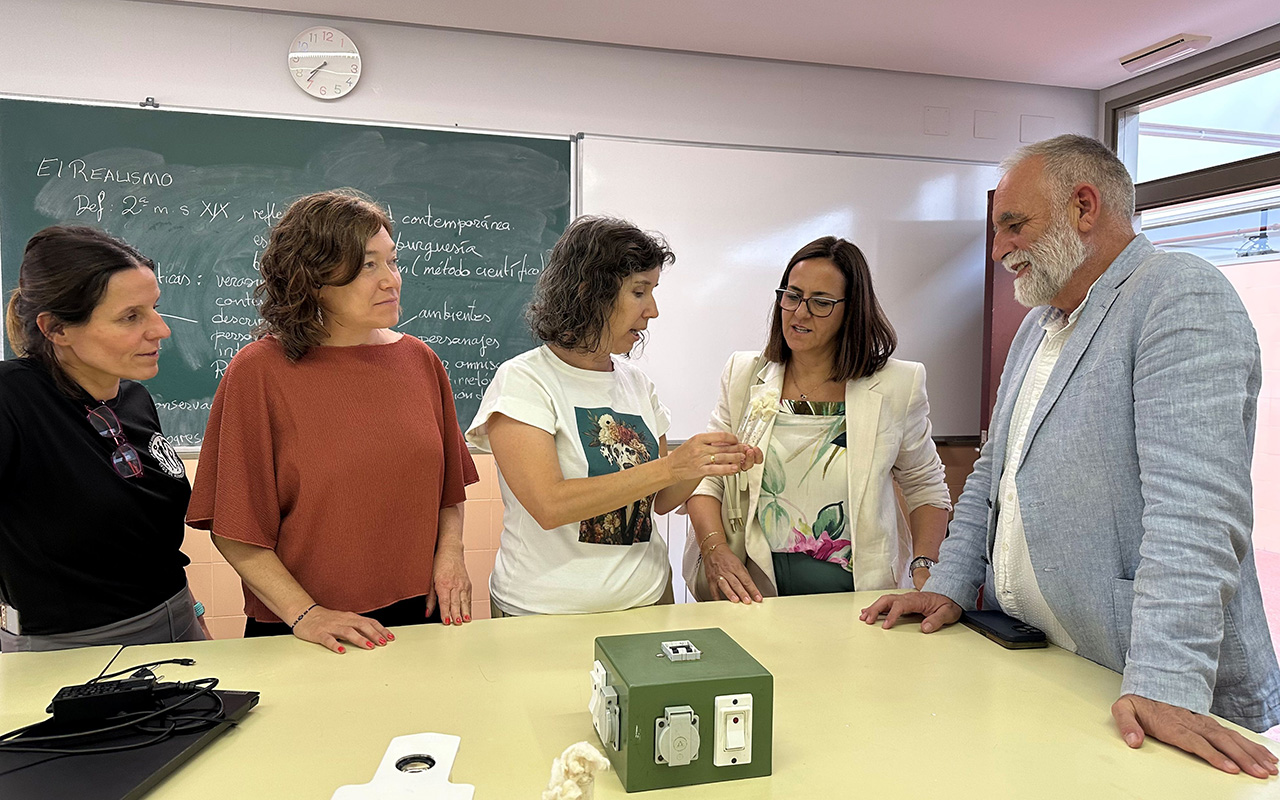 Alumnos del IES Alejo Vera de Marchamalo se integran en una investigación europea sobre genética e inteligencia artificial Alumnos del IES Alejo Vera de Marchamalo se integran en una investigación europea sobre genética e inteligencia artificial