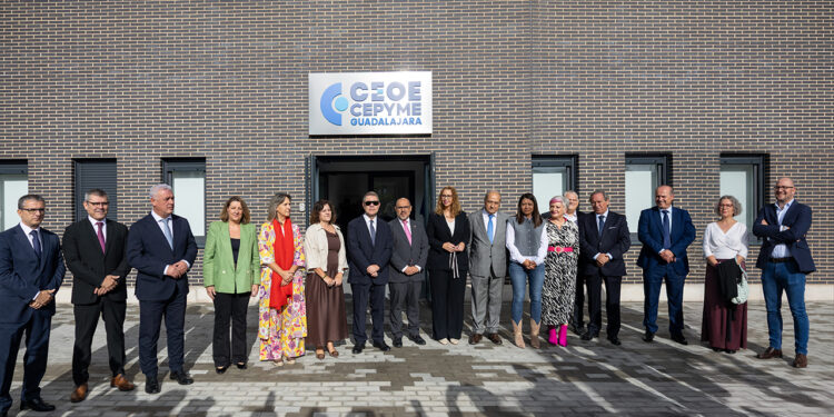 CEOE-Cepyme Guadalajara estrena en Aguas Vivas una sede de mil metros para respaldar el auge productivo y reclamar fondos europeos CEOE-Cepyme Guadalajara estrena en Aguas Vivas una sede de mil metros para respaldar el auge productivo y reclamar fondos europeos