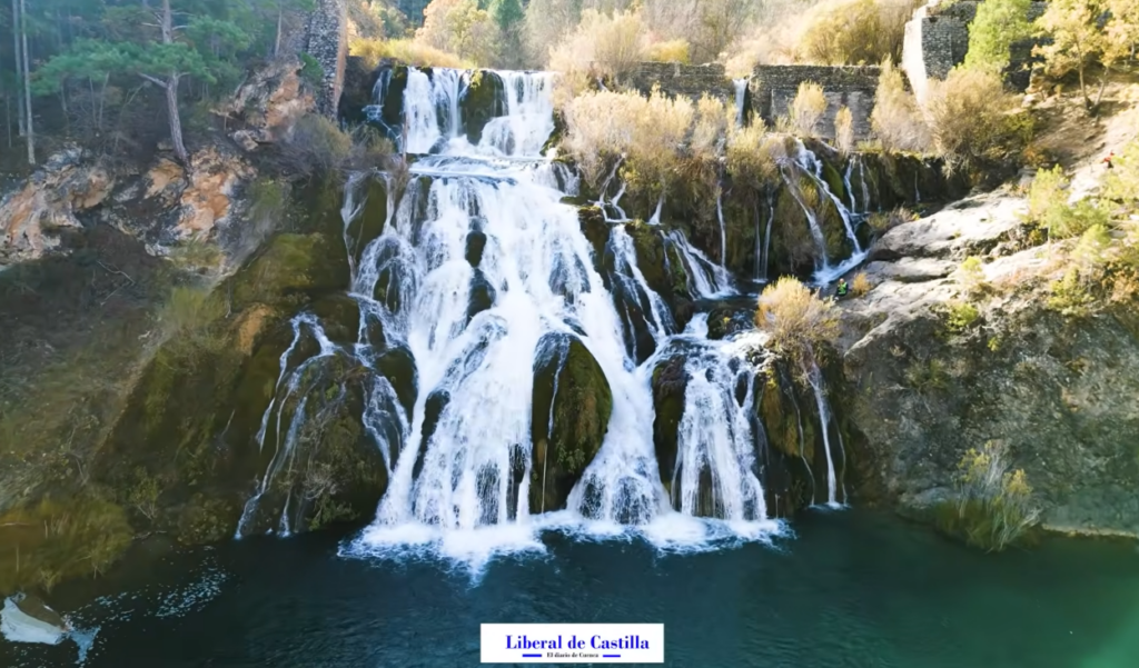 Un lugar del otoño. El salto de Poveda y Laguna de Taravilla