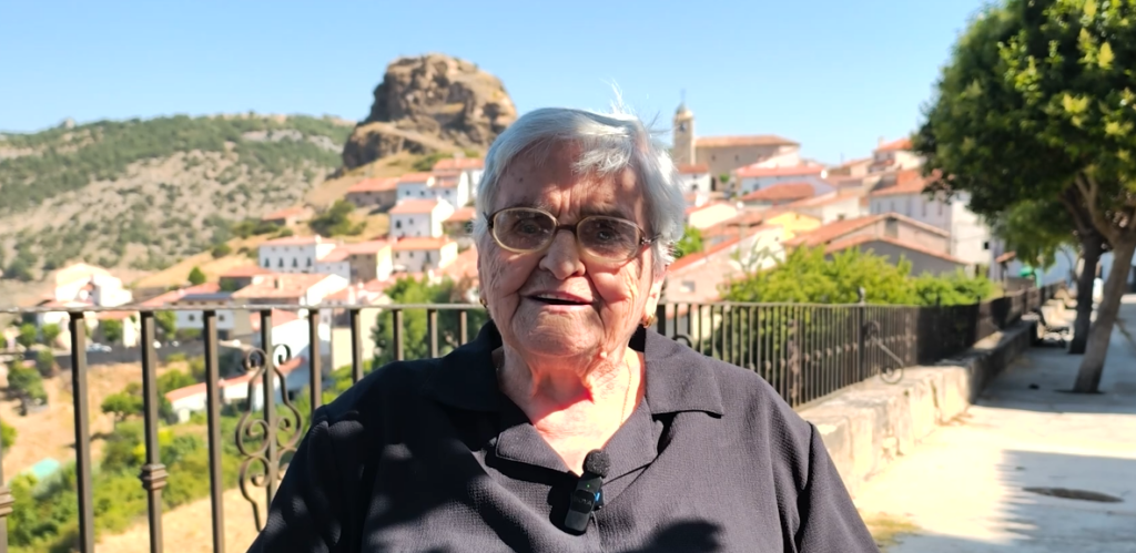 Abrazada a sus recuerdos, a nuestras raíces, Guillerma Millán emprendió el viaje sin retorno