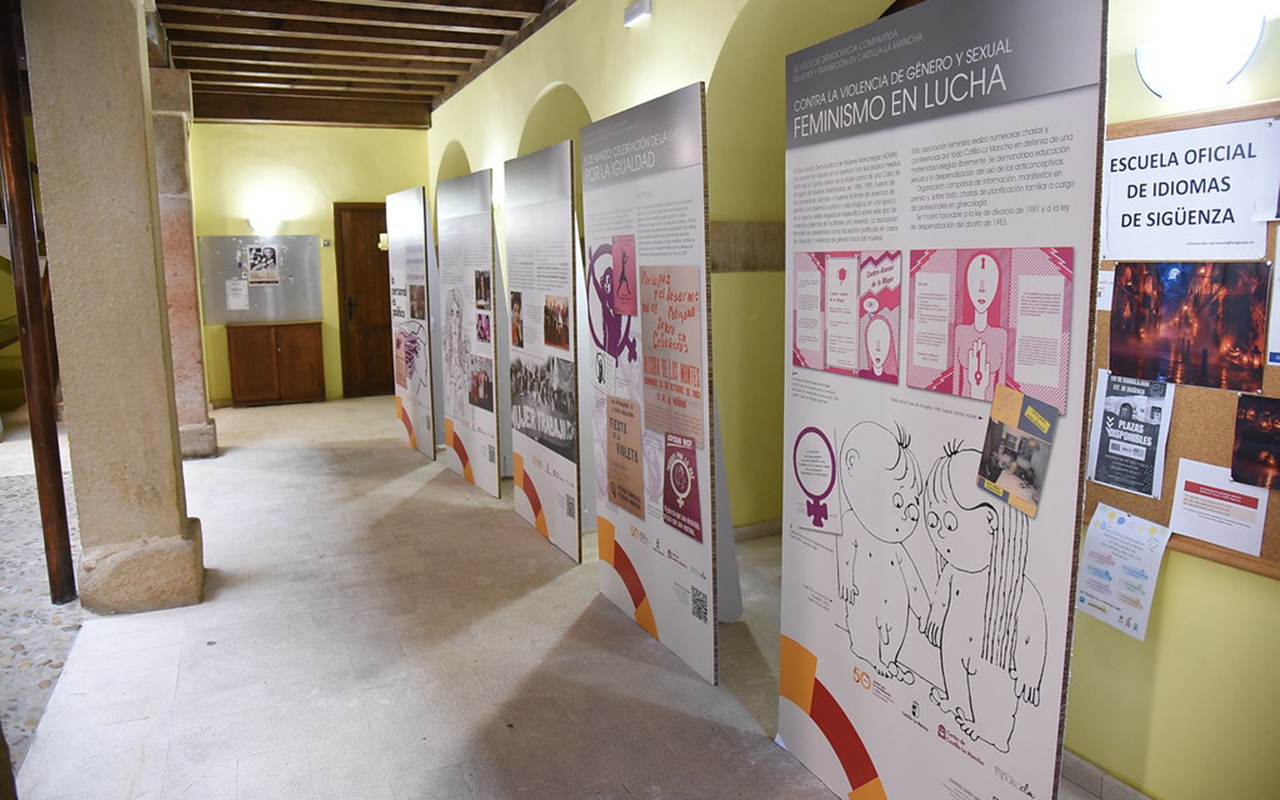 Cifuentes rescata la memoria de las mujeres en la Transición con una exposición histórica en el Centro Cultural San Francisco Cifuentes rescata la memoria de las mujeres en la Transición con una exposición histórica en el Centro Cultural San Francisco