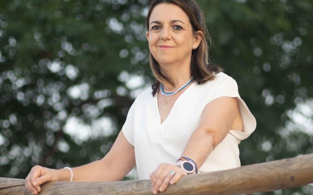 Las mujeres que sostienen nuestros pueblos Las mujeres que sostienen nuestros pueblos