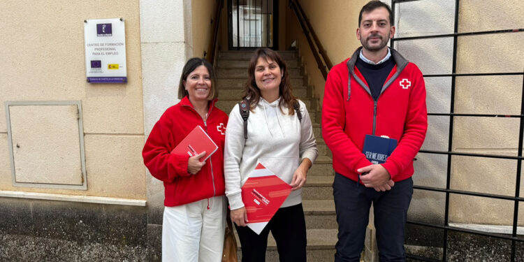 Cruz Roja abre en Cañete un servicio de empleo comarcal para orientar a 60 vecinos al año en la Serranía Baja