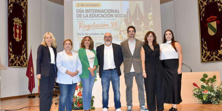 Cuenca acoge la entrega de los Premios de Educación Social de Castilla-La Mancha con galardón para la facultad local Cuenca acoge la entrega de los Premios de Educación Social de Castilla-La Mancha con galardón para la facultad local