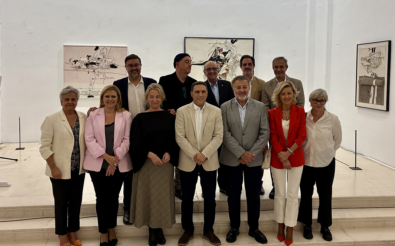 Cuenca reivindica el centenario de Manolo Millares en la Fundación Antonio Pérez con sus arpilleras y escritos inéditos Cuenca reivindica el centenario de Manolo Millares en la Fundación Antonio Pérez con sus arpilleras y escritos inéditos