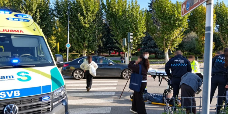 Dos personas trasladadas al Hospital Universitario tras registrarse sendos accidentes de tráfico en Cuenca Dos personas trasladadas al Hospital Universitario tras registrarse sendos accidentes de tráfico en Cuenca