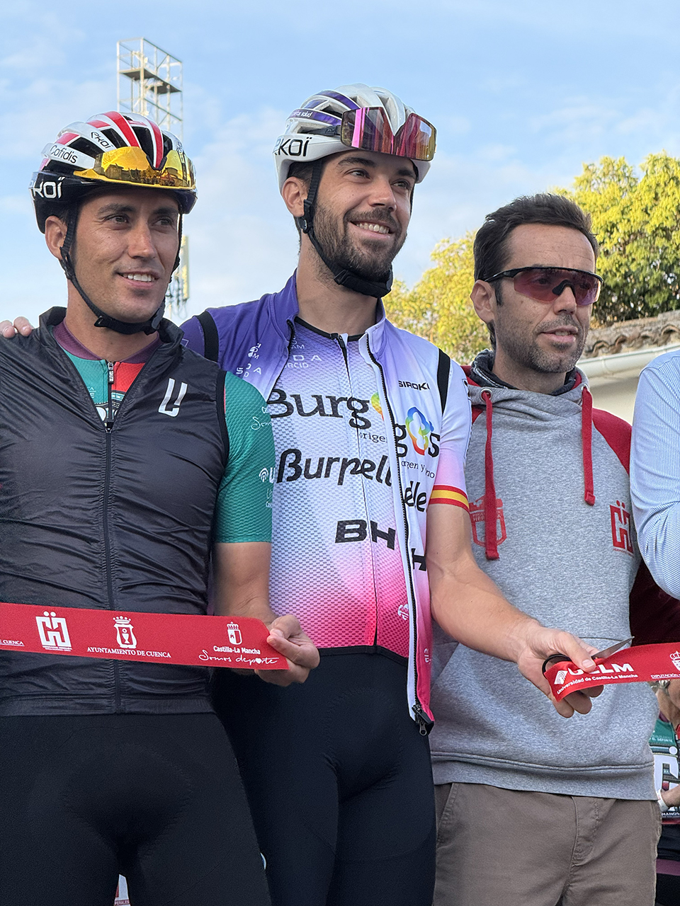 Eden Hazard acompaña a Jesús Herrada en su despedida ciclista por la Serranía de Cuenca 1 Eden Hazard acompaña a Jesús Herrada en su despedida ciclista por la Serranía de Cuenca