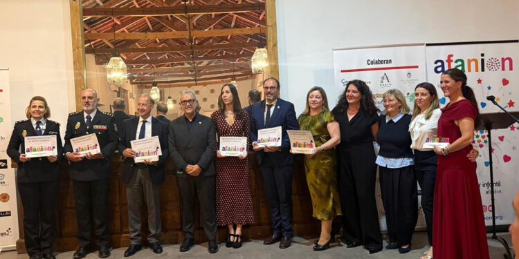 El Ayuntamiento de Guadalajara, reconocido por Afanion por su compromiso con las familias de niños con cáncer El Ayuntamiento de Guadalajara, reconocido por Afanion por su compromiso con las familias de niños con cáncer