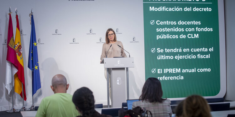 El Gobierno regional modifica el decreto que regula el programa de subvenciones para estudiantes de FP y universidad Reto-D