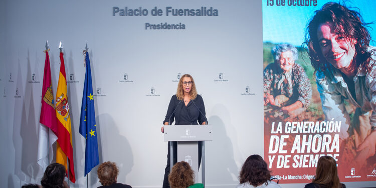El Gobierno regional premia el talento femenino de Las Pedroñeras y El Pozo en el Día de las Mujeres Rurales El Gobierno regional premia el talento femenino de Las Pedroñeras y El Pozo en el Día de las Mujeres Rurales