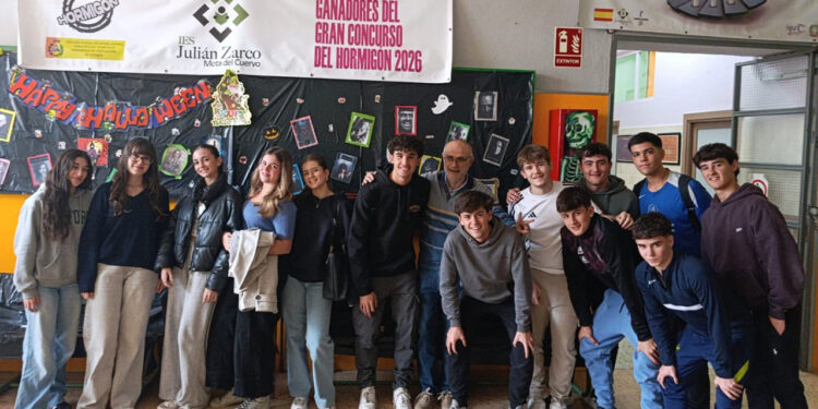El IES Julián Zarco de Mota del Cuervo sube al podio nacional tras lograr el tercer puesto en El Gran Concurso del Hormigón