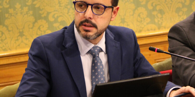 El PP denuncia que Cuenca devuelve más de 56.000 euros a la Junta por retrasos en la Zona de Bajas Emisiones El PP denuncia que Cuenca devuelve más de 56.000 euros a la Junta por retrasos en la Zona de Bajas Emisiones