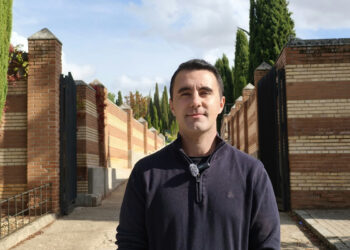 El PSOE alerta del riesgo de que no se pueda enterrar en el cementerio de Guadalajara por falta de personal