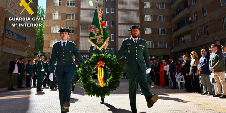 El colegio Adoratrices acoge los actos centrales de la Virgen del Pilar de la Guardia Civil en Guadalajara El colegio Adoratrices acoge los actos centrales de la Virgen del Pilar de la Guardia Civil en Guadalajara