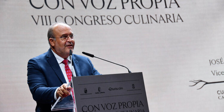 El sector hostelero de Castilla-La Mancha suma más de 54.000 empleos y crece por encima de la media del país El sector hostelero de Castilla-La Mancha suma más de 54.000 empleos y crece por encima de la media del país