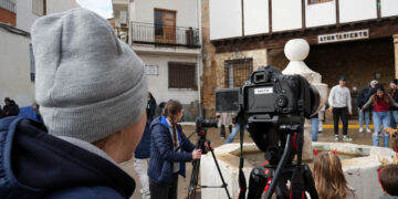 El seminario itinerante del programa CineCasa llega al campus de Cuenca para profundizar en la importancia de las residencias de artistas