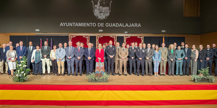 Guadalajara celebra a los Ángeles Custodios como la capital más segura de la región y sumará siete policías locales Guadalajara celebra a los Ángeles Custodios como la capital más segura de la región y sumará siete policías locales