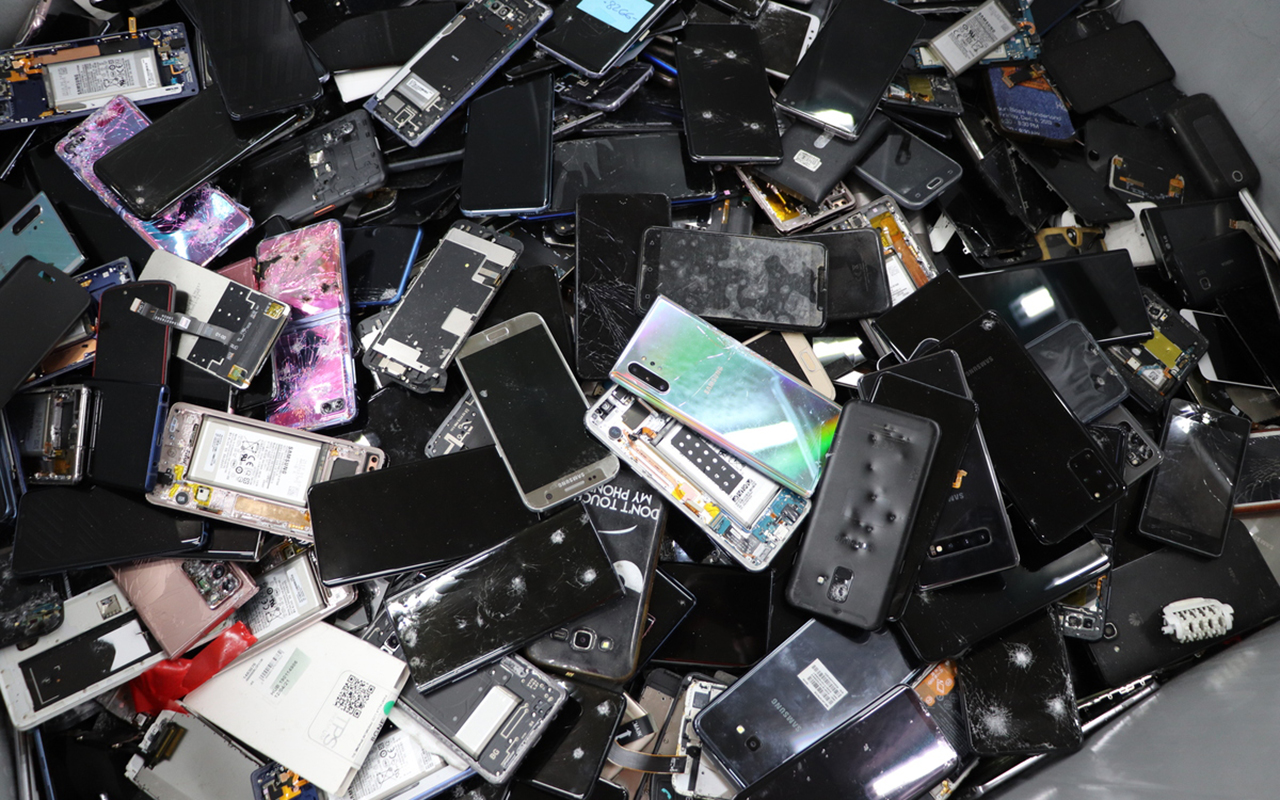 Guadalajara supera las 1.100 toneladas de basura electrónica reciclada con más de 21 kilos por vecino Guadalajara supera las 1.100 toneladas de basura electrónica reciclada con más de 21 kilos por vecino