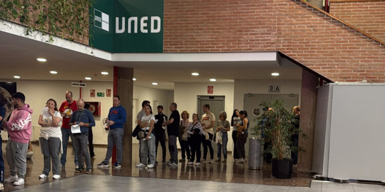 Guadalajara vuelca su solidaridad con 308 donaciones de sangre en una sola jornada tras el accidente de Urda Guadalajara vuelca su solidaridad con 308 donaciones de sangre en una sola jornada tras el accidente de Urda