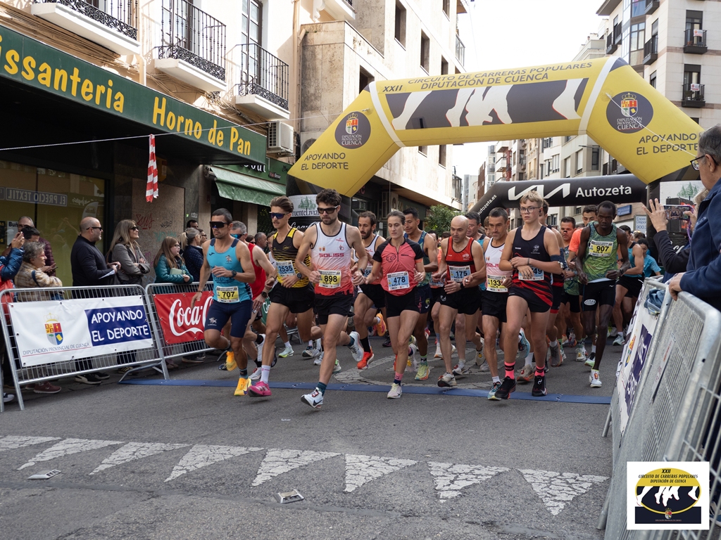 John Kurui y Laura Villar se imponen en la Media Maratón de Cuenca en un trazado inédito con un kilómetro de más John Kurui y Laura Villar se imponen en la Media Maratón de Cuenca en un trazado inédito con un kilómetro de más