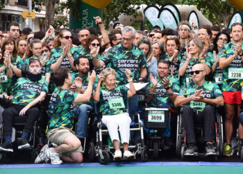 La Carrera Solidaria contra la ELA de Fundación Eurocaja Rural alcanza un nuevo récord de apoyo social superando las 6.700 inscripciones La Carrera Solidaria contra la ELA de Fundación Eurocaja Rural alcanza un nuevo récord de apoyo social superando las 6.700 inscripciones