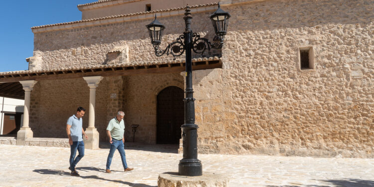 La Diputación de Guadalajara culmina 55 obras en medio centenar de pueblos con una inversión cercana a los tres millones de euros La Diputación de Guadalajara culmina 55 obras en medio centenar de pueblos con una inversión cercana a los tres millones de euros