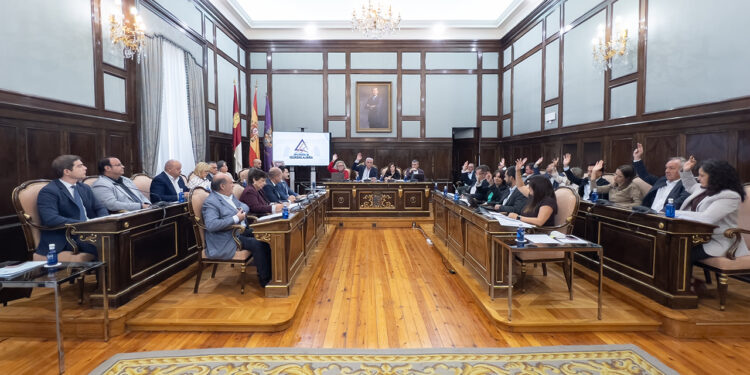 La Diputación de Guadalajara frena la petición de Madrid para trasvasar 50 hectómetros del río Sorbe La Diputación de Guadalajara frena la petición de Madrid para trasvasar 50 hectómetros del río Sorbe