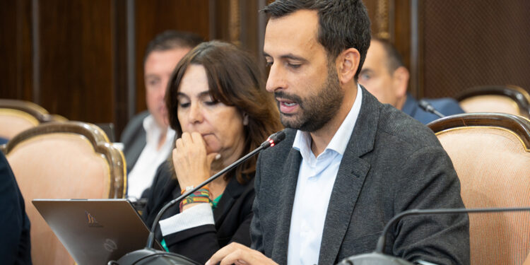 La Diputación de Guadalajara suministró 658,6 toneladas de pienso y forraje a 21 explotaciones ganaderas afectadas por el incendio de La Mierla La Diputación de Guadalajara suministró 658,6 toneladas de pienso y forraje a 21 explotaciones ganaderas afectadas por el incendio de La Mierla