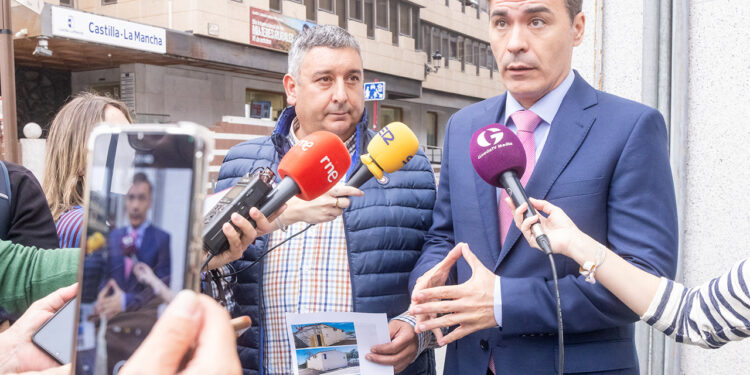 La Justicia obliga a la Junta a asumir las obras del tejado del colegio de Usanos frente al Ayuntamiento de Guadalajara La Justicia obliga a la Junta a asumir las obras del tejado del colegio de Usanos frente al Ayuntamiento de Guadalajara