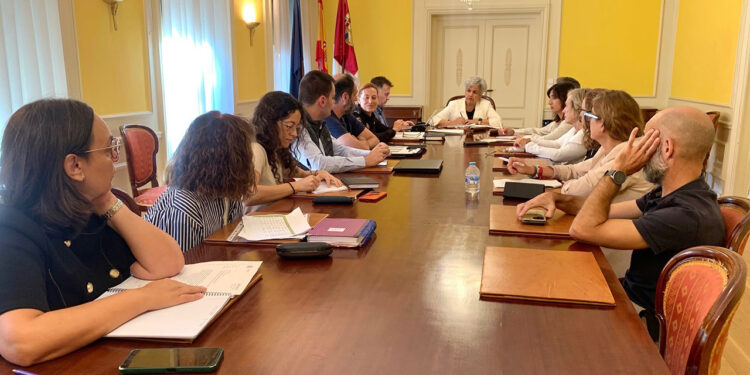 La Subdelegación del Gobierno en Cuenca coordina a jueces, policías y colectivos contra la trata y explotación sexual La Subdelegación del Gobierno en Cuenca coordina a jueces, policías y colectivos contra la trata y explotación sexual