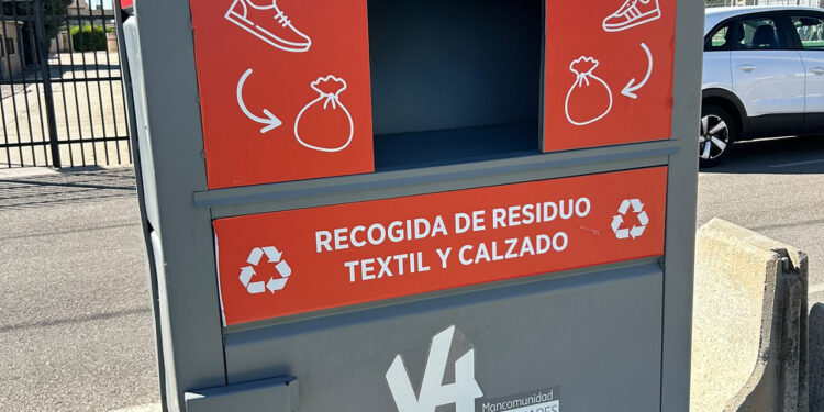 La recogida de textil y calzado crece un 97% en la Mancomunidad Vega del Henares desde la instalación de la nueva red de contenedores La recogida de textil y calzado crece un 97% en la Mancomunidad Vega del Henares desde la instalación de la nueva red de contenedores