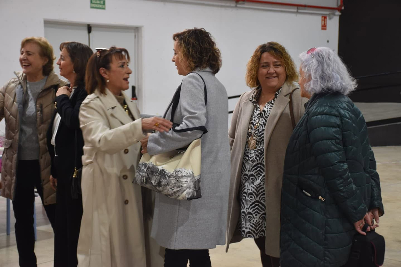 Las asociaciones de mujeres de Cuenca podrán optar a ayudas de hasta 5.000 euros para viajes formativos en igualdad Las asociaciones de mujeres de Cuenca podrán optar a ayudas de hasta 5.000 euros para viajes formativos en igualdad