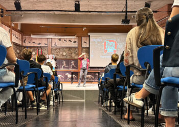 Más de mil estudiantes participan en Cuenca en las jornadas ‘Días de Ciencia y Humor’ en el Museo de las Ciencias y el MUPA