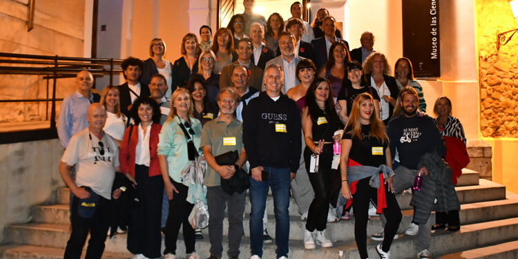 Medio centenar de agentes turísticos y técnicos de ciudades AVE promocionan Cuenca como destino de escapada Medio centenar de agentes turísticos y técnicos de ciudades AVE promocionan Cuenca como destino de escapada