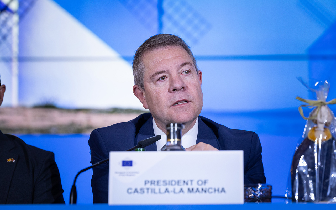 Page respalda en Guadalajara la convocatoria electoral para desbloquear la situación política y supedita su participación a mantener su criterio Page respalda en Guadalajara la convocatoria electoral para desbloquear la situación política y supedita su participación a mantener su criterio