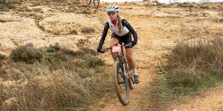 Pedro Guillén y Alba López se imponen en Ledaña en el cierre del XVII Circuito MTB de la Diputación de Cuenca Pedro Guillén y Alba López se imponen en Ledaña en el cierre del XVII Circuito MTB de la Diputación de Cuenca