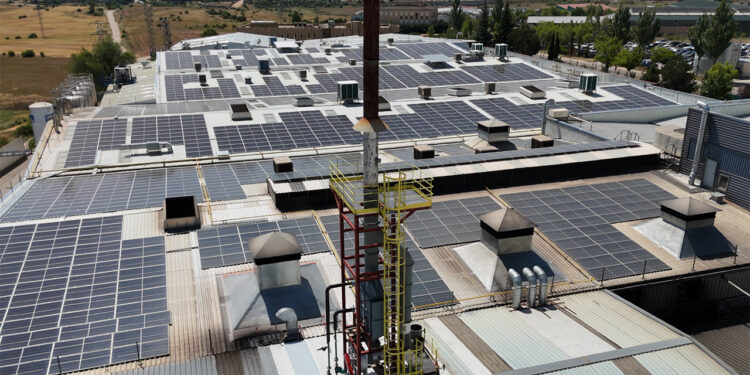 Rebi, finalista de los XIII Premios A3E por su proyecto de descarbonización industrial junto a FICOSA Automotive en Soria Rebi, finalista de los XIII Premios A3E por su proyecto de descarbonización industrial junto a FICOSA Automotive en Soria